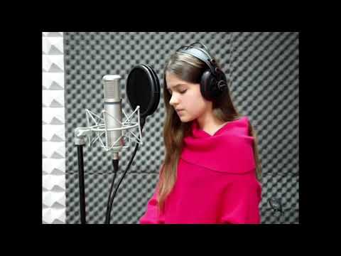Amelia Janiak - Yours (cover)