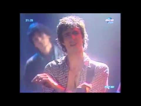 download lagu mp3 mp4 Guitariste Telephone, download lagu Guitariste Telephone gratis, unduh video klip Download Guitariste Telephone Mp3 dan Mp4 Youtube Gratis