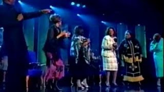 The Clark Sisters, Kim Burrell, &amp; Donnie McClurkin - I Expect A Miracle