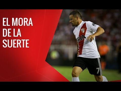 "River vs Olimpo - Superliga 2017/18 - Así se vivió el gol de Scocco luego de la ovación a Mora" Barra: Los Borrachos del Tablón • Club: River Plate