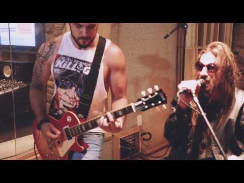 Ramonera - The KKK Took My Baby Away (Live in Studio - Ramones Tribute)