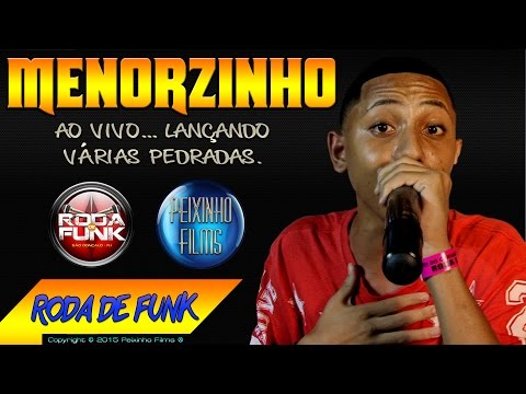 MC Menorzinho :: Ao vivo lançando várias pedradas no palco da Roda de Funk ::