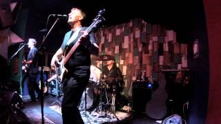 13 "Looks Like Rain"   The Boondoggles