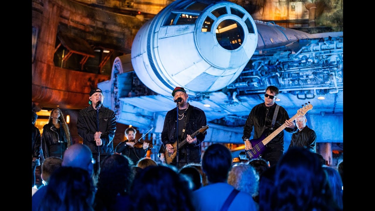 Good Charlotte - “Fairytale of New York” at Star Wars: Galaxy's Edge