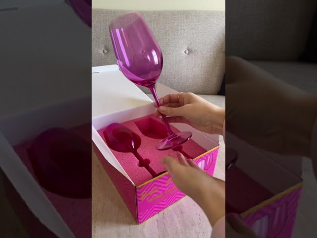 Vídeo relacionado con Dragon Glassware Barbie x Posavasos de Cristal Rosa para Bebidas, Utensilios de Bar para Mesa de café, Juego de Posavasos de Diamante con Soporte, Juego de 4