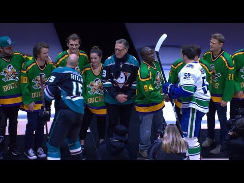 Cast of The Mighty Ducks drop ceremonial puck in Anaheim