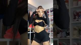 Tiktok Thot swinging Hips