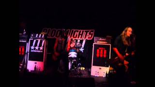 The Bloodlights - Roll with Me (live, 2013 Budapest)