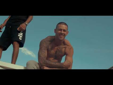 Lemhllwess & Moro - Tourne La Page (Official Music Video)