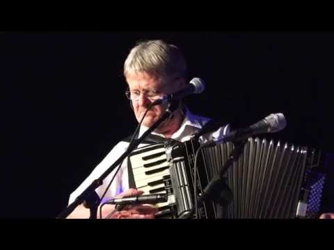 Golica v stilu Four Live band