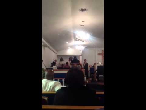 Kiyon singing "give myself away"