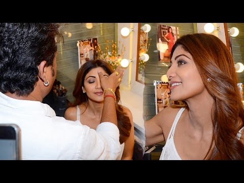 Shilpa Shetty Inaugurates Her Make Up Artist's Academy