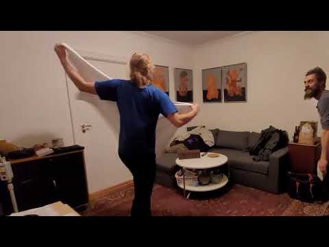 AUFGUSS BIG TOWEL THROW N CATCH SEQUENCE from 0,46sek – 0,54sek.