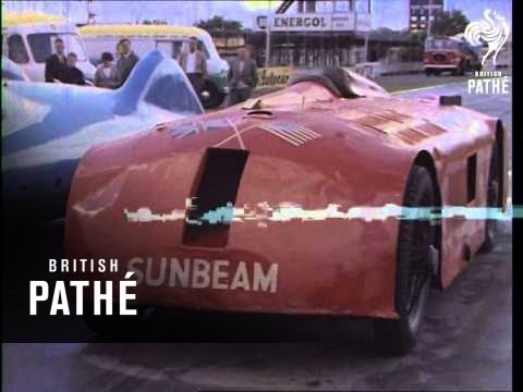 Bluebird Car Makes Appearance (1960)