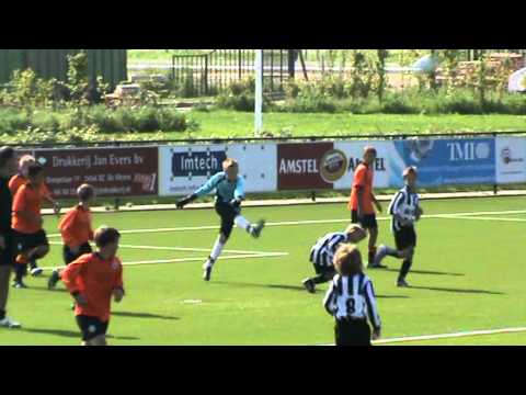 De Meern D1 - Hercules D1 14-08-2010 oefenpot