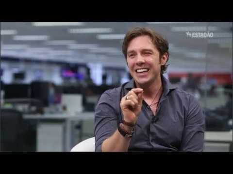 Nando Pradho - Artista Brasileño en México  (voz Cinthya Annel)