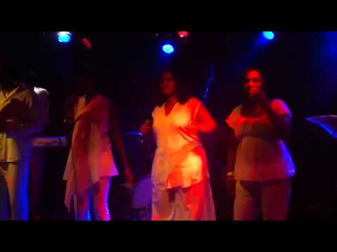 Shine Gospel (Live au 2+2=5, l'Incroyable Festival 2011)
