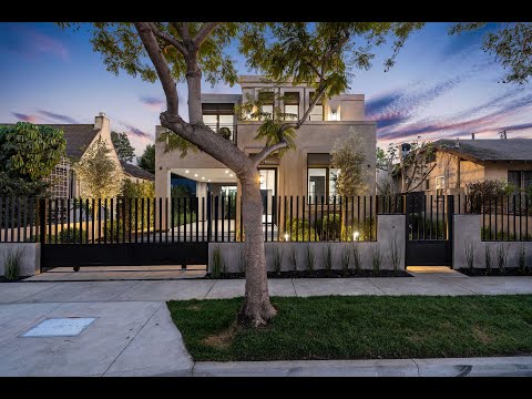 8726 Dorrington Avenue | West Hollywood - The Agency