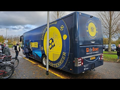 Fc Zoetermeer spelers bus op naar Maassluis ⚽️