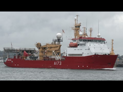 Navy ice-breaker 'HMS Protector' moves quickly out of port 🐧