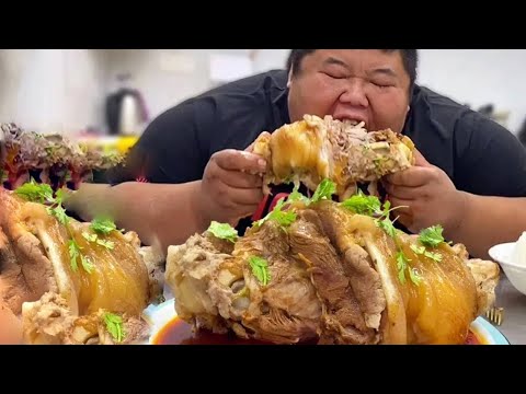 Every time he eats a big pork elbow, Monkey Brother has to train an additional 10 kilometers.