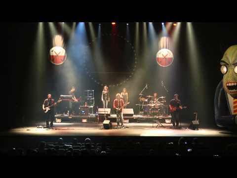 Pink Tones - Another Brick In The Wall (Ourense Feb 2013)