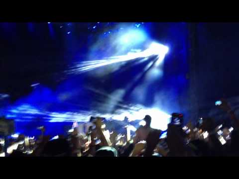 Madonna Introduces Avicii at Ultra 2012 into Girl Gone Wild