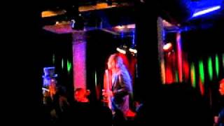 Alamaailman Vasarat - Tujuhuju (live @ 45 Special, Oulu 16.10.2010)