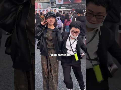 Proč Lidé v Japonsku Jen Tak Vrážejí Do Cizích Lidí?