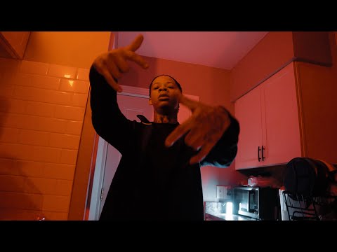 GG WhiteBoi - Tweakin 5 Real (dir. by @OneWayVisuals)