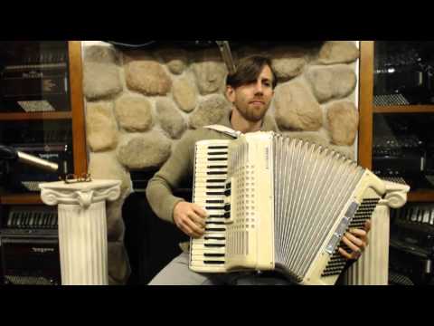 2070 - Ivory Excelsior Accordiana LMM 120 $995