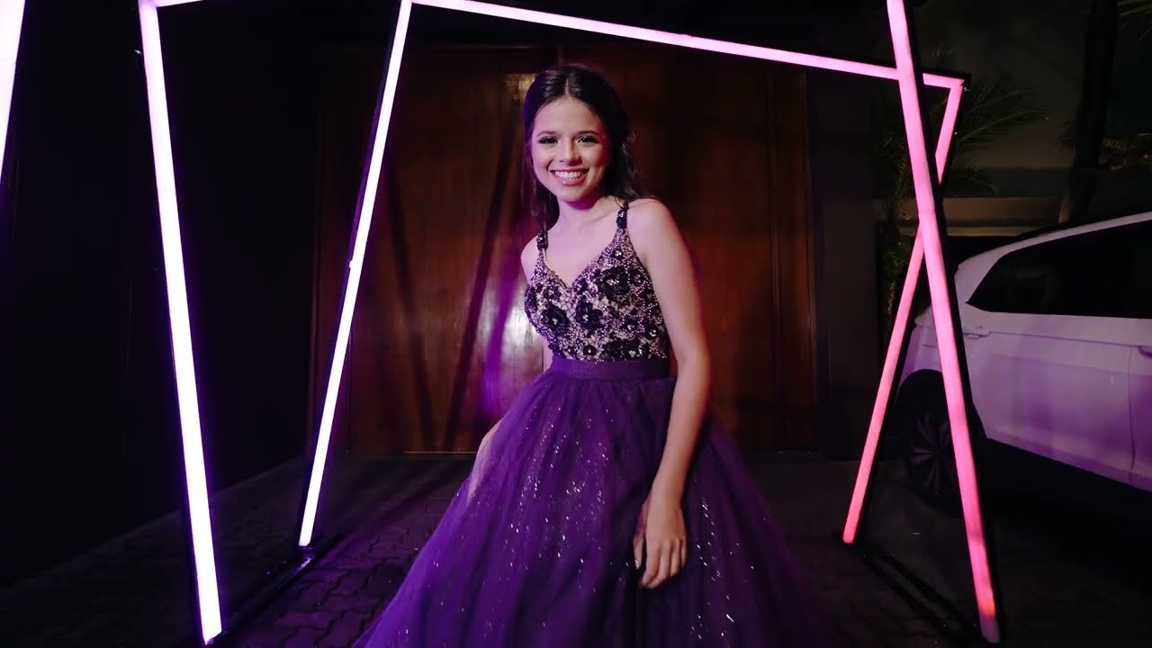 Um pouquinho desse dia mágico Festa de 15 anos Vivi Lucas - Atriz