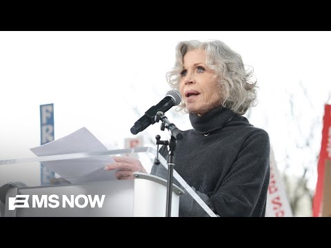 Jane Fonda calls on Americans to stand up for free speech