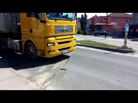 Radovi na ulazu u Kalesiju, 22.april 2015.  (NKP.ba)