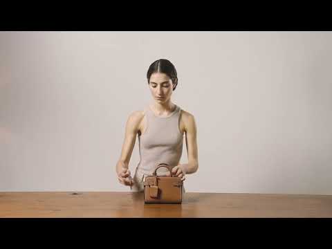 What's in my Emilie Mini Bag - Le Tanneur