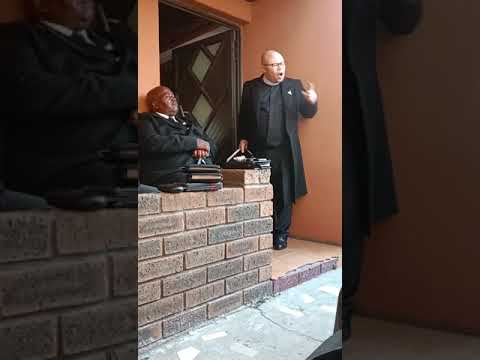 Rev Hlokomfana - Edom