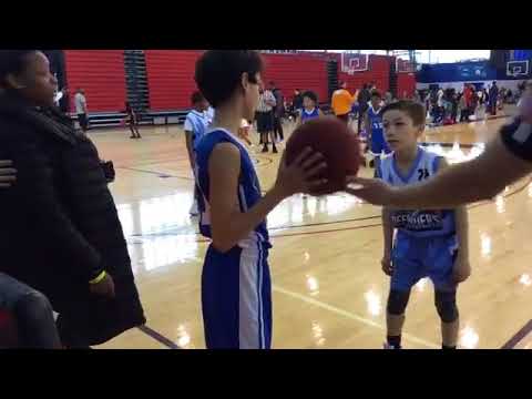 Queens Defenders emerges victorious in matchup against KING Hoops, 52-16 - The Big Apple Classic