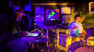 2026.5.7 "Motchan" : Synthesizer and drums improvisation duo.
