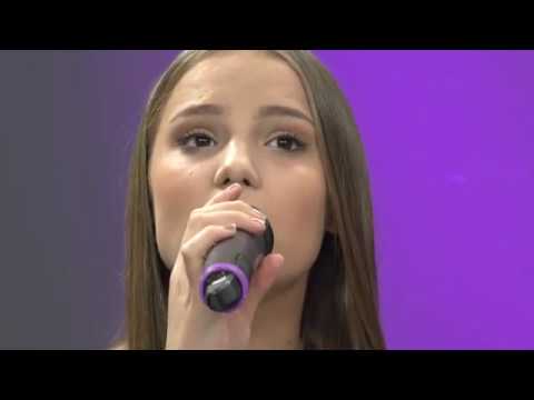 Lourdes Petrea - O inima curata Doamne (Live)
