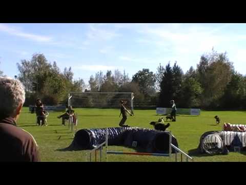 Jumping Hannah & Thara