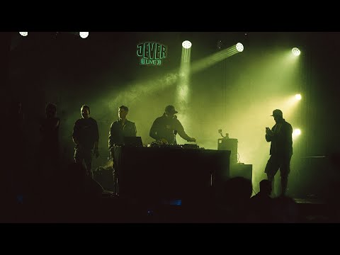 You better book this DJ!