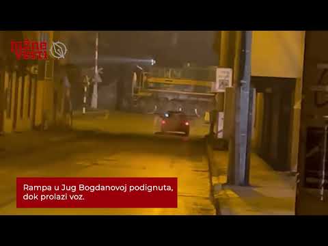 Opet podignuta rampa dok voz prolazi, izmeštanje pruge u Nišu čeka elektrifikaciju ka Bugarskoj
