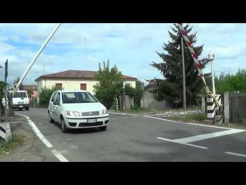 Passaggio a livello di via Bagnarolo - Massalombarda (RA) / Level Crossing / Passage à niveau / 踏切