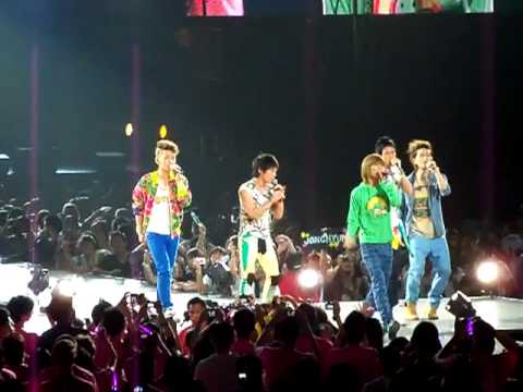 100904 SHINee - Replay @ SM TOWM '10 LA