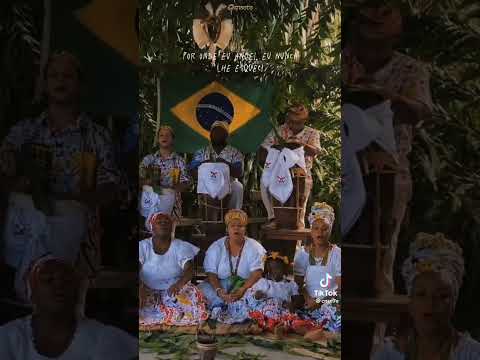 Capa do vídeo: Há muito tempo que eu não venho aqui