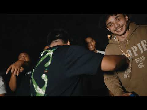 RealCozzy - Shake Em Off (Official Music Video) [dir. @Esbei2x]