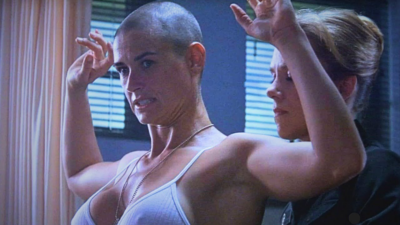 O Comandante Machista Subestima Mulher Que é Mais Forte Que 50 Homens