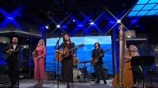 Saturday Sessions: Karen Elson performs &quot;Wonder Blind&quot;