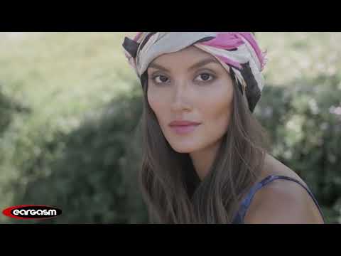 Max Oazo Feat. CAMI - Supergirl