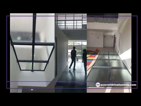 Video Vidrio Antideslizante Público